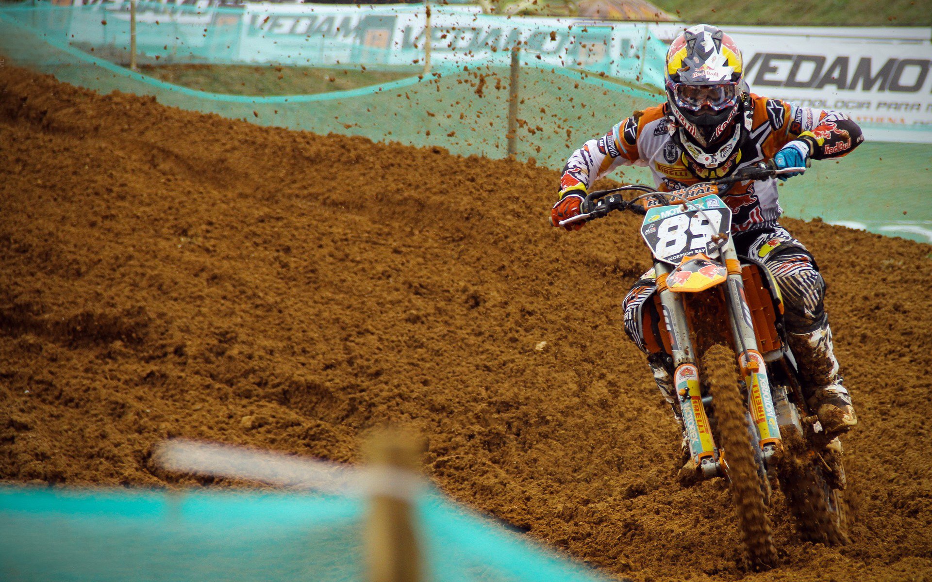 巴特尔的强硬防守为袋鼠队提供了更多反击空间，巴特尔打篮球视频